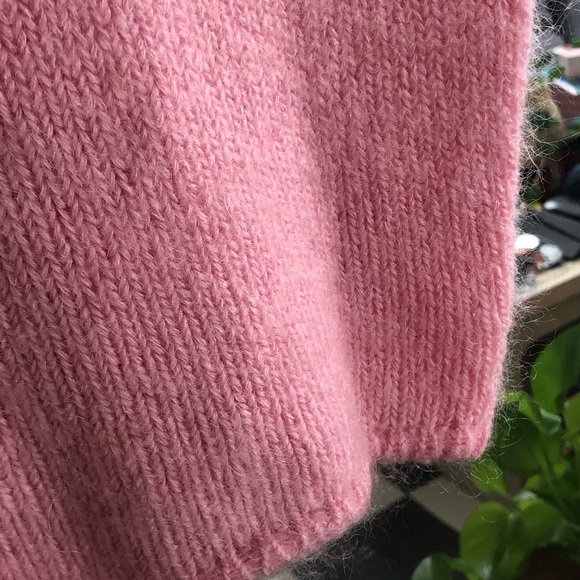 Pink Handmade Knit Fuzzy Shortsleeves Sweater - Picture 4 of 4